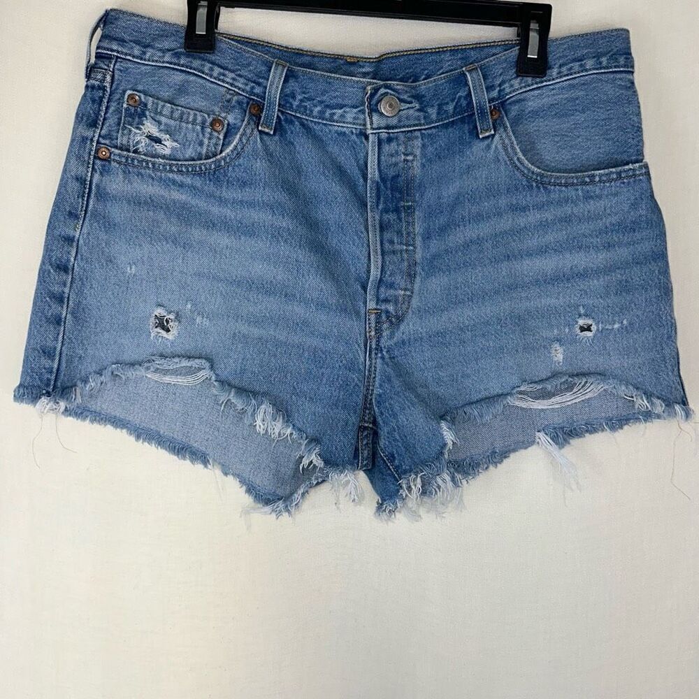 Levi’s 501 Distressed Denim High Rise Button Fly Shorts Womens 36” Casual Summer